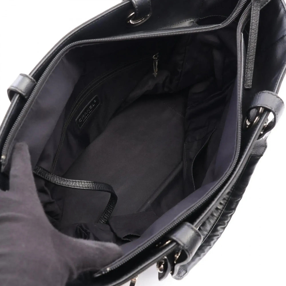 CHANEL Bag - Picture 3 of 11